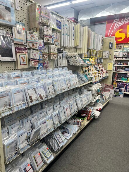 More Photos Of 208 Main Ave S, Park Rapids Storefront Retail Residential For Sale