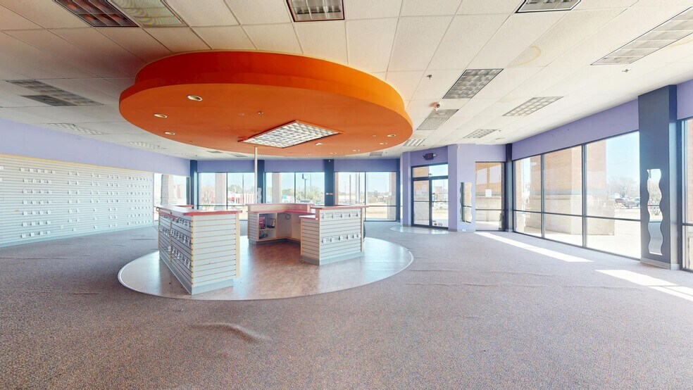 More Photos Of 4501 State Line Ave, Texarkana Unknown For Lease