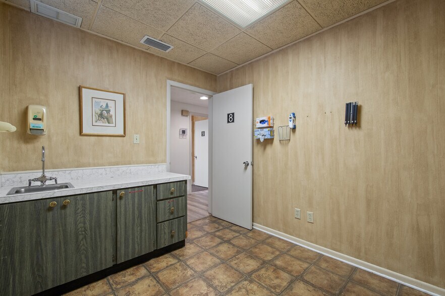 More Photos Of 3027 Aloma Ave, Winter Park Medical For Sale