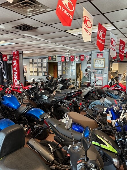 More Photos Of 749 US-202 Hwy, Flemington Auto Repair For Sale