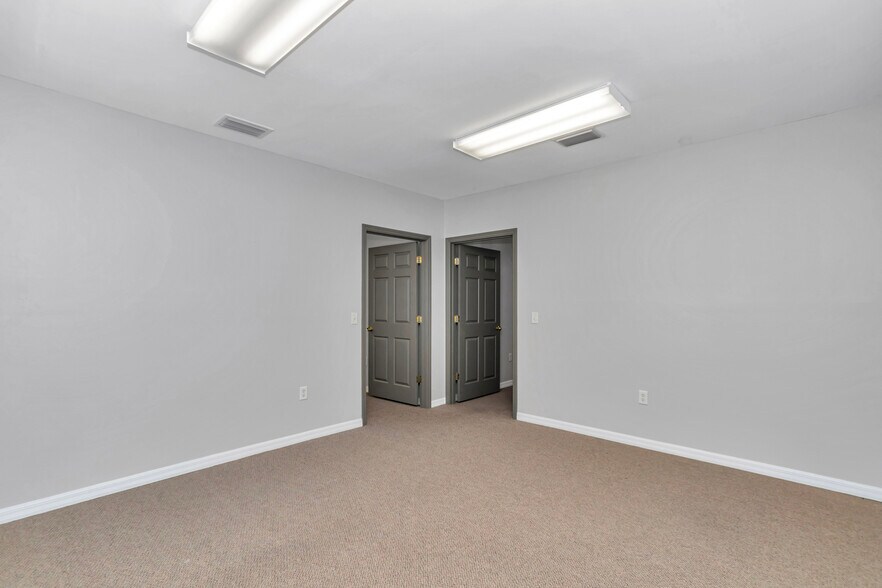 More Photos Of 7365 SW 38th St, Ocala Warehouse For Lease