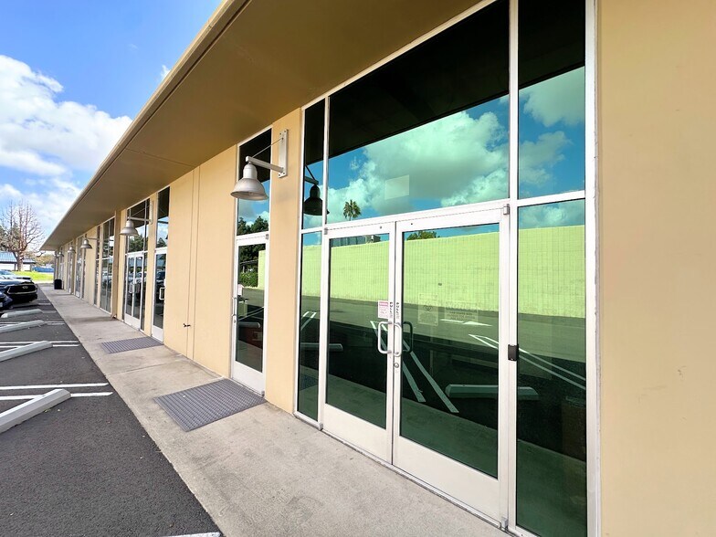 More Photos Of 4229 Birch St, Newport Beach Medical For Lease
