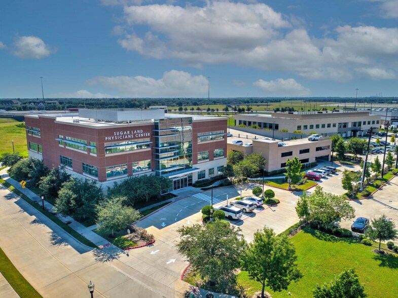 Primary Photo Of 7616 Branford Pl, Sugar Land Medical For Lease