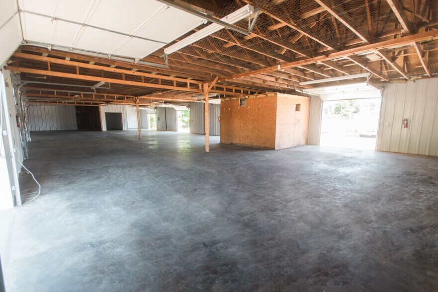 More Photos Of 241 S Park St, Tupelo Unknown For Lease