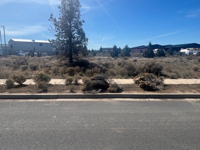 More Photos Of 1441 Jackpine ave, Redmond Land For Sale
