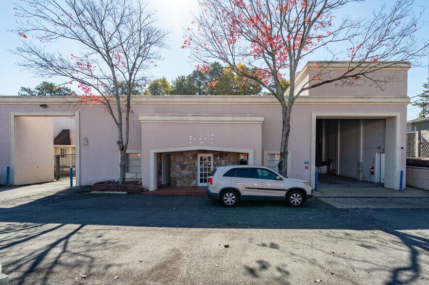 More Photos Of 130 Dodd St SE, Marietta Loft Creative Space For Sale