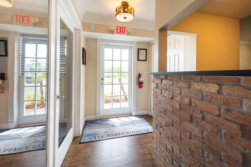 More Photos Of 45 E Sheridan St, Dania Beach Office Residential For Lease