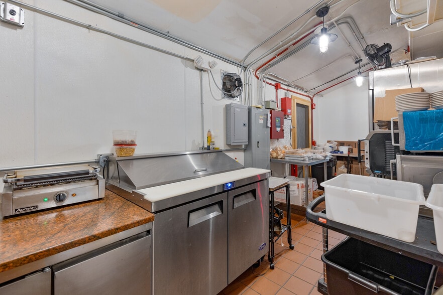 More Photos Of 211 W Railroad Ave, Bartlett Storefront Retail Residential For Sale