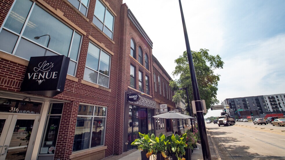 More Photos Of 318 S Broadway, Rochester General Retail For Sale