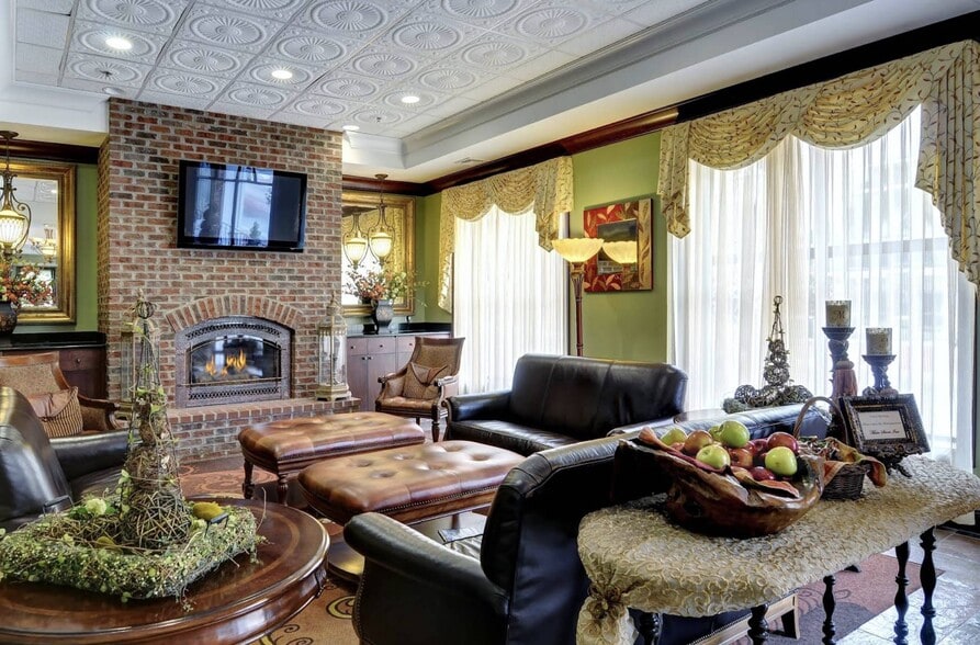 More Photos Of 205 S Main St, Blacksburg Hotel For Sale