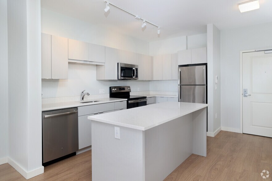 More Photos Of 199-211 Rantoul St, Beverly Apartments For Lease