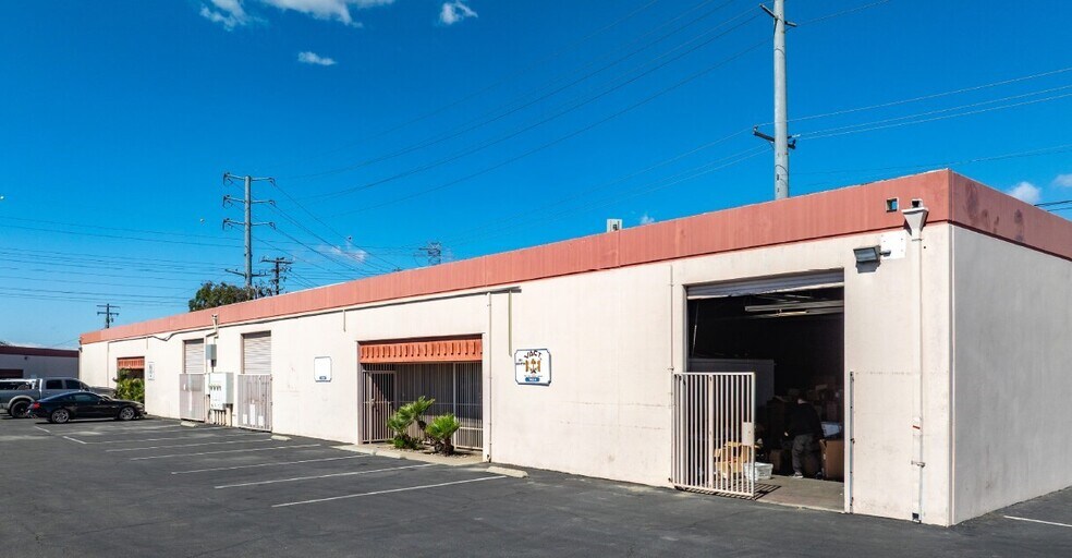 More Photos Of 1400-1430 Arrow Hwy, Irwindale Warehouse For Lease