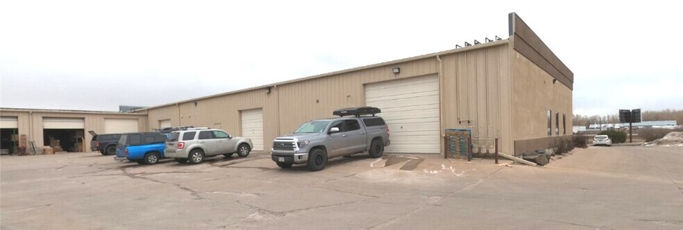 More Photos Of 1600 E Mulberry St, Fort Collins Showroom For Lease