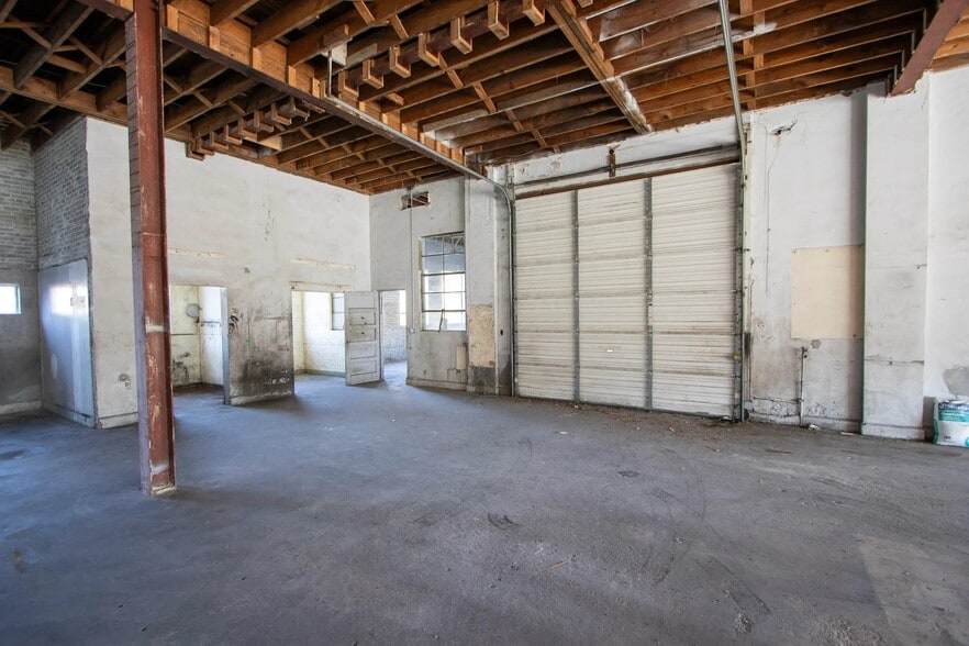 More Photos Of 1531 Taylor St, Columbia Auto Repair For Lease