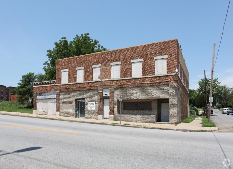 Primary Photo Of 2914-2920 E 31st St, Kansas City Coworking Space