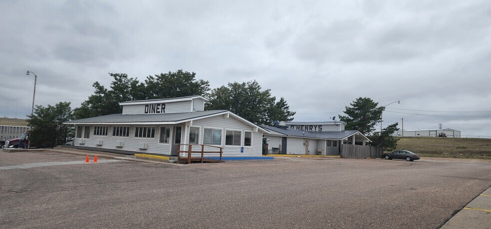 More Photos Of 1704 S Highway 71, Kimball Hotel For Sale