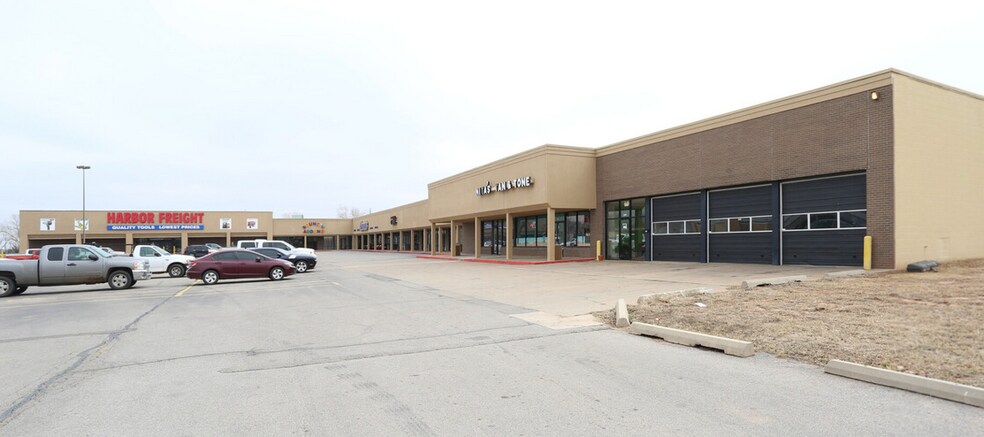 More Photos Of 2221-2555 Ponderosa Dr, Chickasha Unknown For Lease