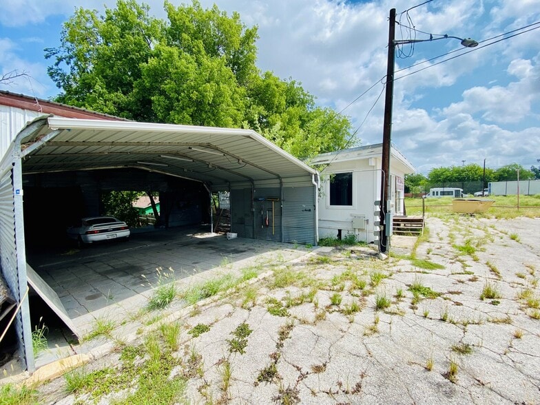 More Photos Of 1750 S Business Ih 35, New Braunfels Land For Sale