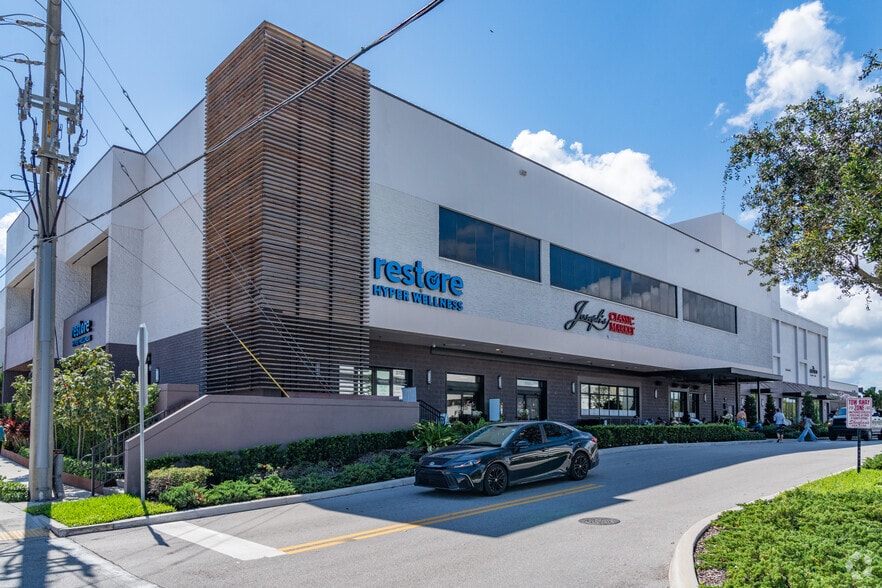 More Photos Of 2751 S Dixie Hwy, West Palm Beach Unknown For Lease
