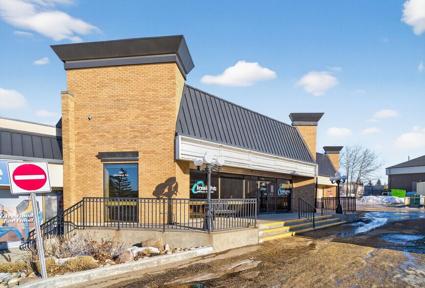More Photos Of 136 Athabascan Av, Sherwood Park General Retail For Lease