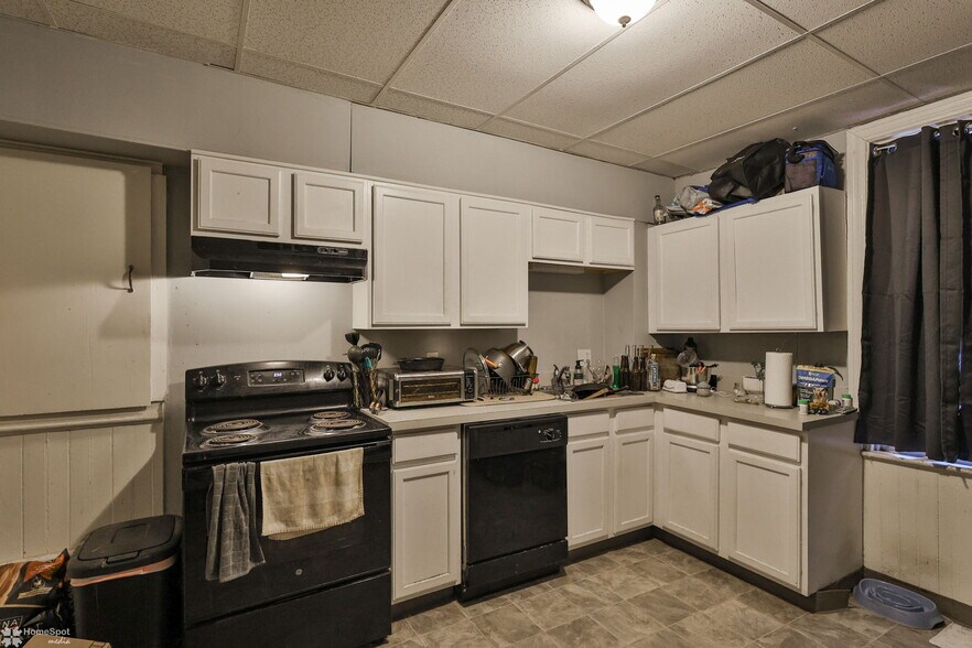 More Photos Of 301 1st St, Slatington Multifamily For Sale