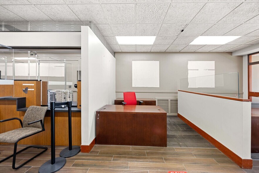 More Photos Of 1847-1855 Massachusetts Ave, Cambridge General Retail For Sale