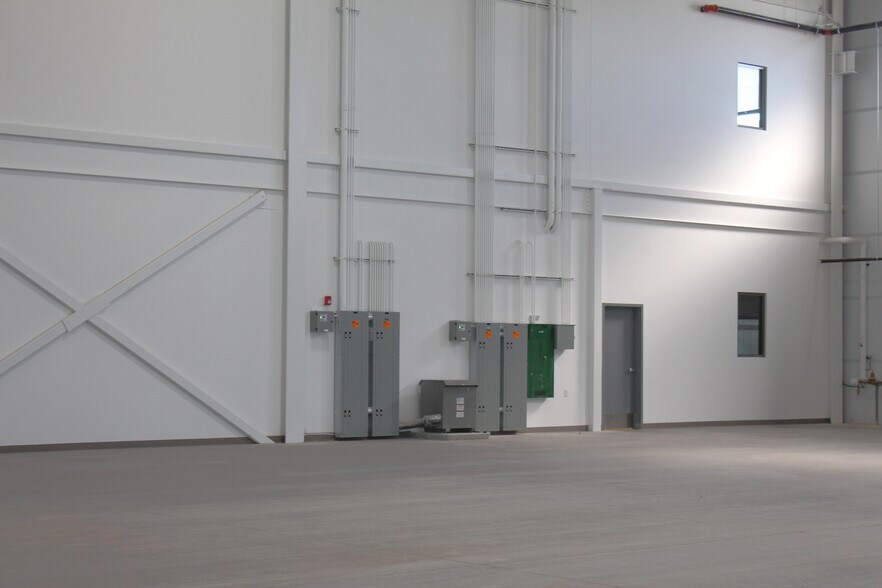 More Photos Of 3070 W Directors Row, Salt Lake City Manufacturing For Lease