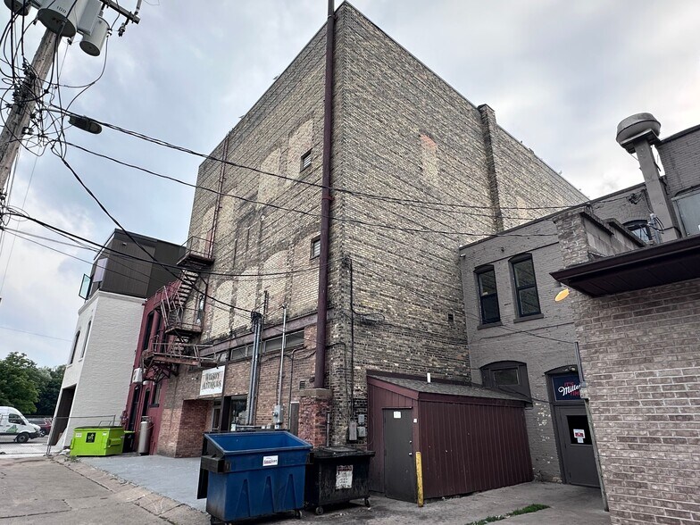 More Photos Of 123 S Union St, Traverse City Freestanding For Sale