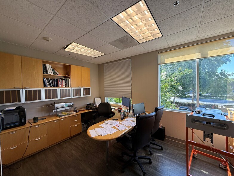 More Photos Of 355 Piercy Rd, San Jose Research And Development For Sale