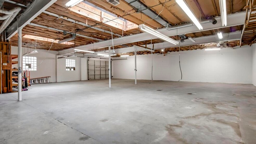 More Photos Of 116 S Clifton Ave, Louisville Storefront For Lease