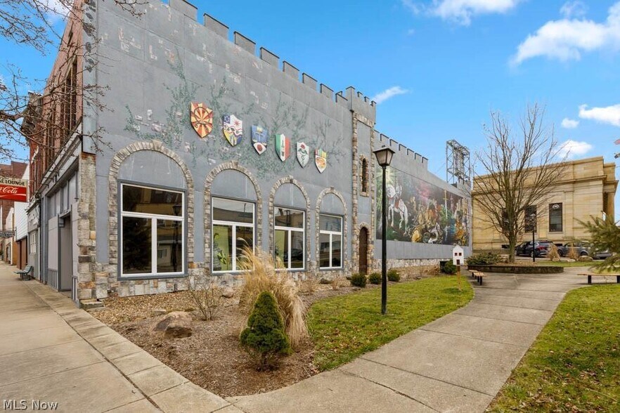 More Photos Of 317 E Main St, Alliance General Retail For Sale