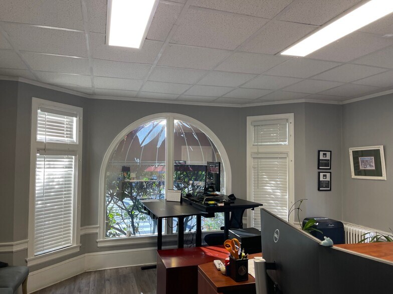 More Photos Of 370 Grand Ave, Oakland Office Residential For Lease