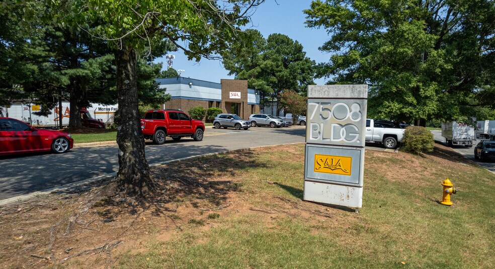 More Photos Of 7508 Precision Dr, Raleigh Truck Terminal For Lease