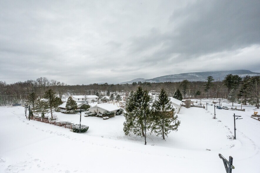 More Photos Of 4858 Route 32, Catskill Hotel For Lease