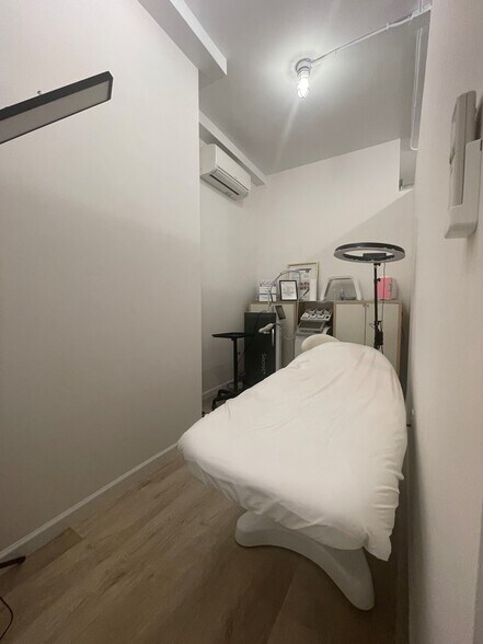 More Photos Of 251 Metropolitan Ave, Brooklyn Multifamily For Sale