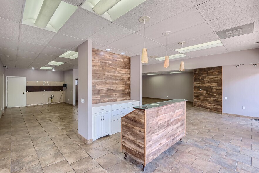 More Photos Of 1735 Main St, Ramona Freestanding For Lease