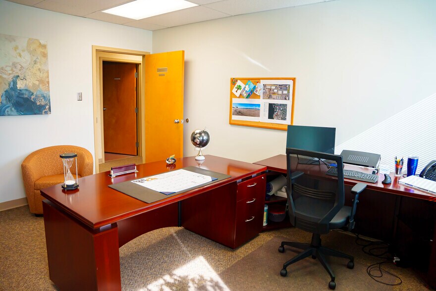 More Photos Of 1301 W Forest Grove Rd, Vineland Flex For Lease