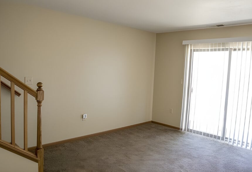 More Photos Of 1210 S Majestic View Pl, Sioux Falls Apartments For Sale