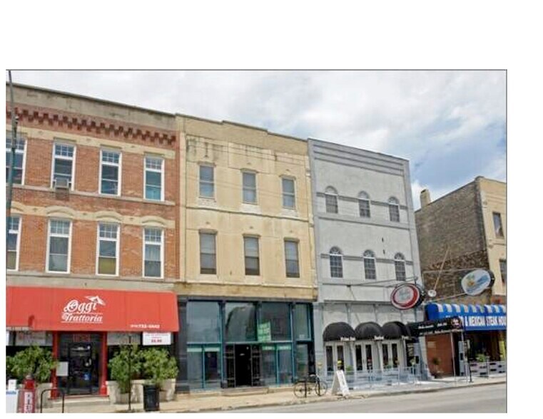 More Photos Of 1376 W Grand Ave, Chicago Storefront Retail Office For Lease