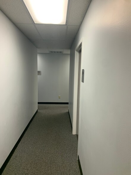 More Photos Of 4115 Medical Dr, San Antonio Unknown For Lease