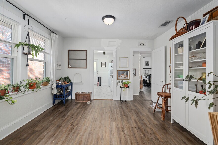 More Photos Of 817 Cedar St, Jacksonville Apartments For Sale