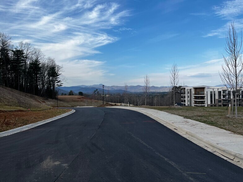 More Photos Of 105 Woodland Meadows Dr, Asheville Land For Sale
