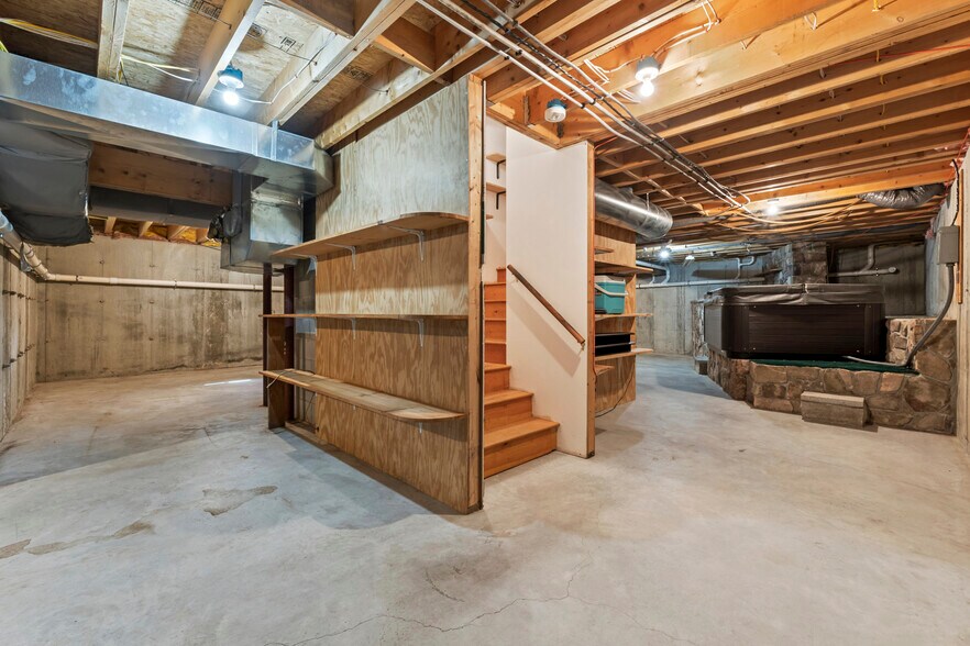 More Photos Of 41 Hobbs Rd, West Newfield Specialty For Sale