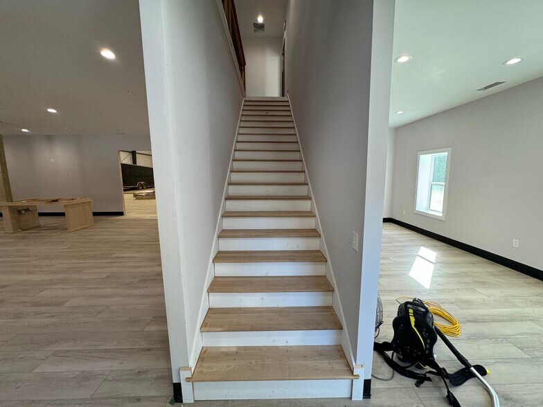 Primary Photo Of 61 Toto Creek Park Rd, Dawsonville Warehouse For Sale