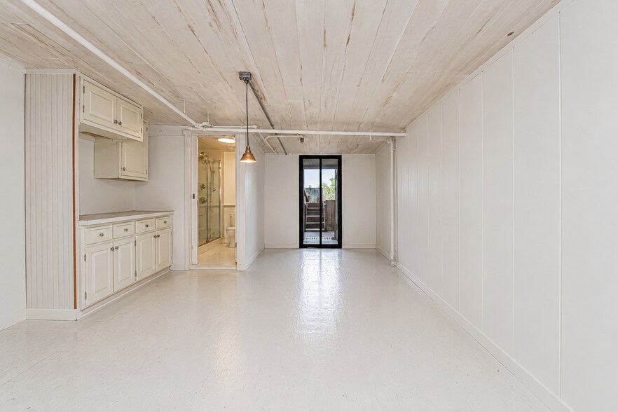 More Photos Of 154 26th St, Brooklyn Warehouse For Sale