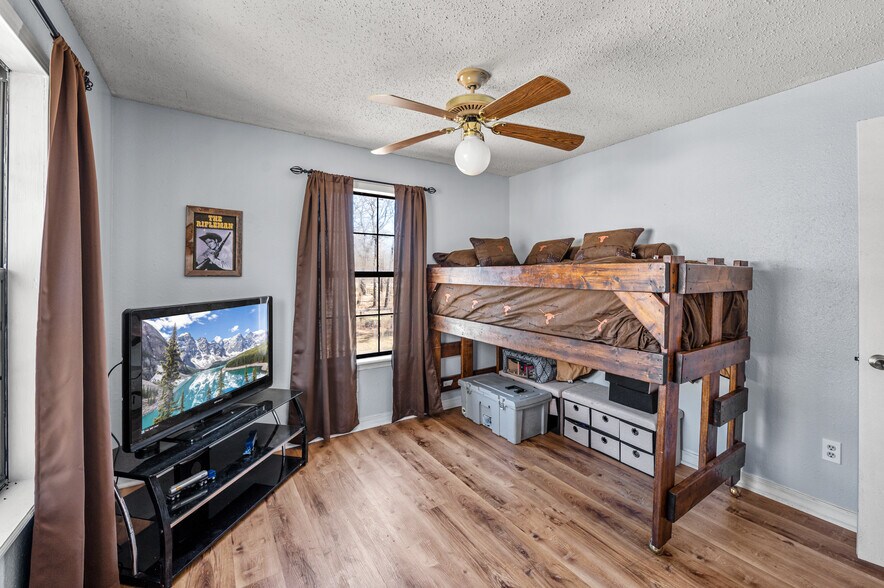 More Photos Of 3825 TX-154 Hwy, Quitman Office Residential For Sale