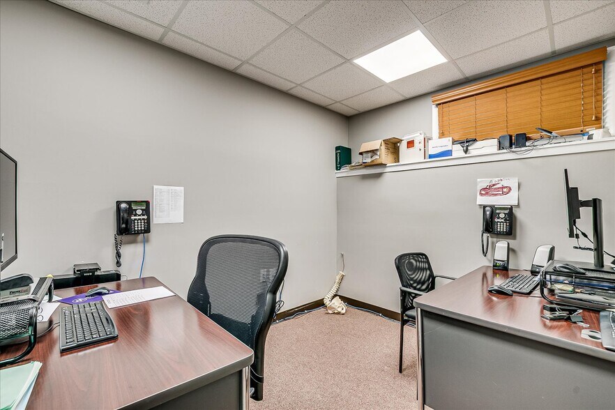 More Photos Of 72 Highway 27, Edison Medical For Sale