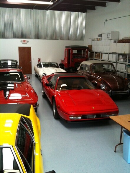 More Photos Of 6065 Parkway North Dr, Cumming Distribution For Sale