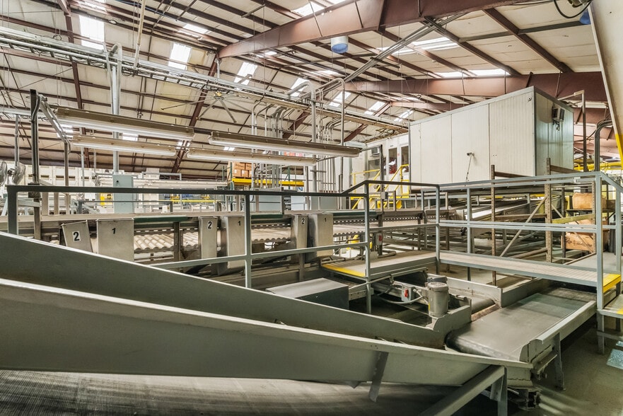 More Photos Of 2600 45th St, Vero Beach Food Processing For Sale