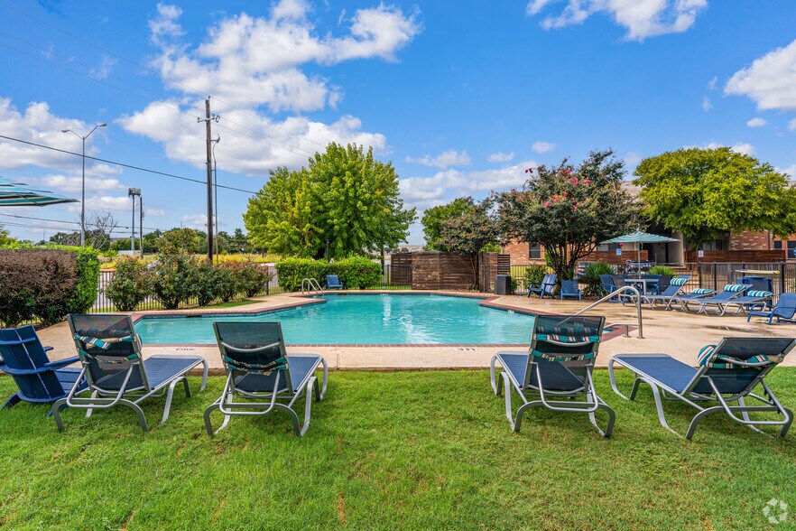 More Photos Of 4271 Altoona Dr, Dallas Apartments For Sale